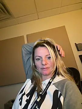 kittiekatieyogi online show from February 27, 7:26 pm