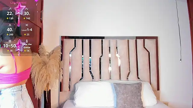 ssofijohnsonx online show from November 29, 1:03 pm