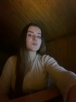 mewKate online show from February 6, 4:58 pm