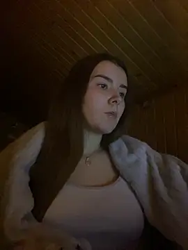 mewKate online show from March 1, 7:26 pm