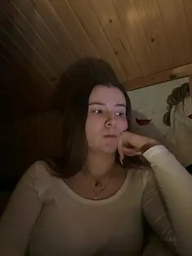 mewKate online show from January 19, 4:11 pm