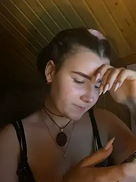 mewKate online show from May 16, 6:07 pm