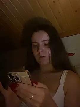 mewKate online show from June 21, 6:54 pm
