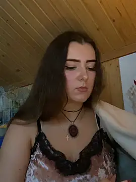 mewKate online show from July 13, 5:38 pm
