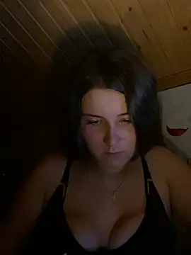 mewKate online show from July 24, 6:50 pm
