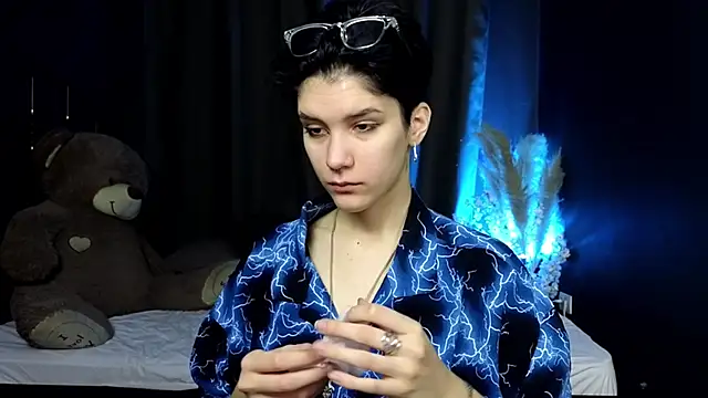 Hyeon Jin online show from March 13, 11:08 am