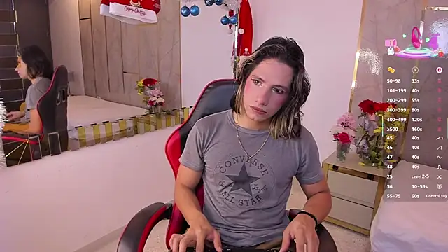 TylerBloom online show from December 18, 2:56 pm