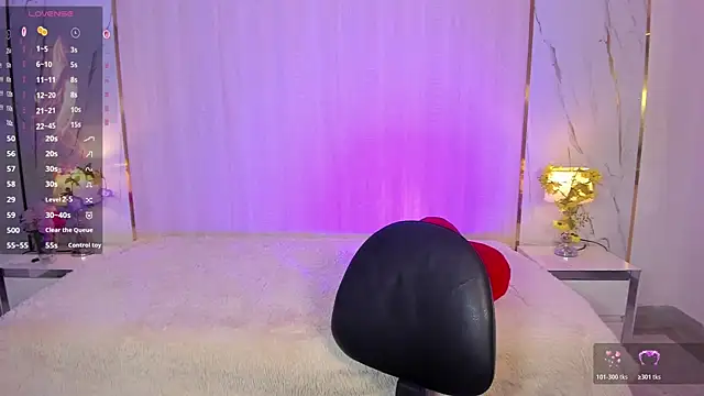 TylerBloom online show from June 12, 1:43 pm