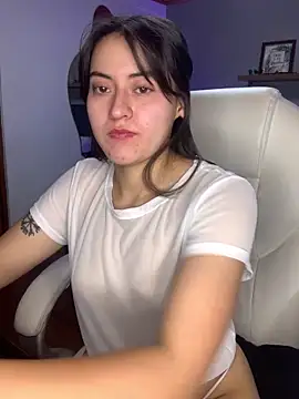 Camila pinkk online show from February 27, 4:32 pm