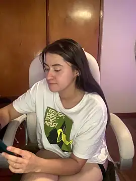 Camila pinkk online show from March 11, 9:26 pm