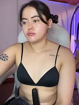 Snapshot of Camila_pinkk chatting on June 13, 4:16 pm Camila pinkk online show from June 13, 4:16 pm