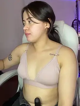 Camila pinkk online show from July 8, 2:43 pm