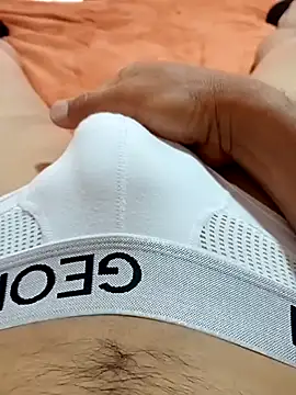 Snapshot of mmarvis_za78_93_21cm chatting on January 24, 8:11 pm mmarvis za78 93 21cm online show from January 24, 8:11 pm