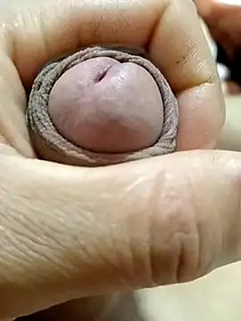 Snapshot of mmarvis_za78_93_21cm chatting on February 23, 3:24 am mmarvis za78 93 21cm online show from February 23, 3:24 am