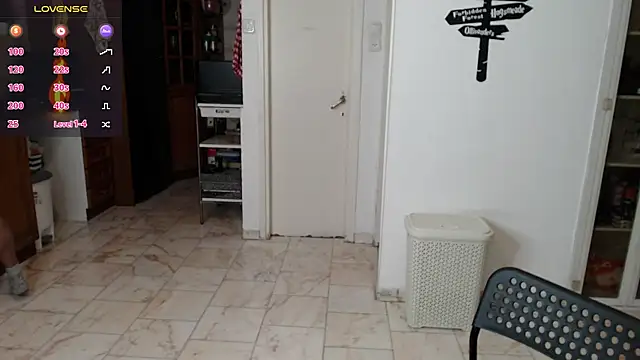 todddantes25 online show from February 7, 3:19 pm