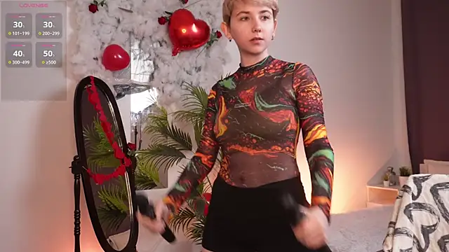 Snapshot of Aurora_First chatting on February 16, 5:26 pm Aurora First online show from February 16, 5:26 pm