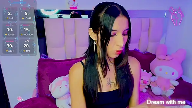 Snapshot of Silver_Rosex chatting on December 4, 2:10 am Silver Rosex online show from December 4, 2:10 am