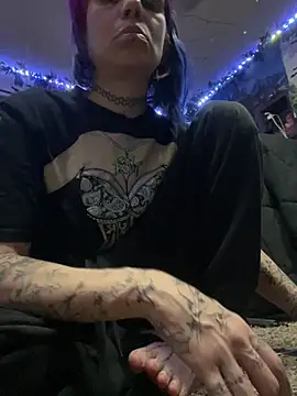 trashbrat online show from May 17, 6:00 am