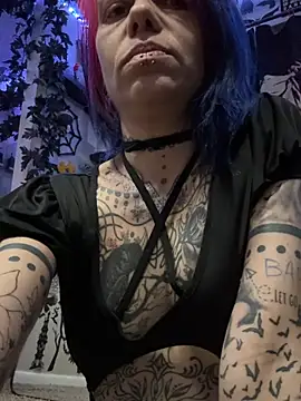 trashbrat online show from June 1, 7:54 am