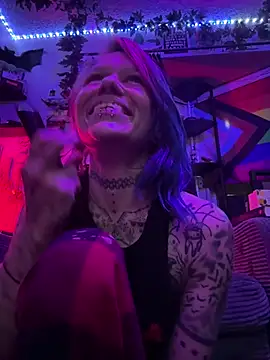 trashbrat online show from June 30, 5:52 am