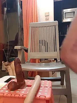 Snapshot of LuluEros chatting on November 16, 7:52 pm LuluEros online show from November 16, 7:52 pm