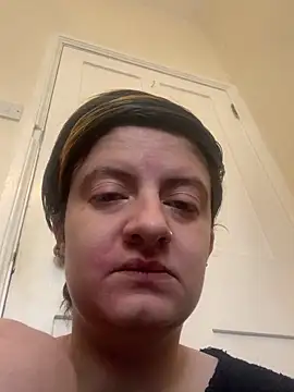 Snapshot of Chess_ chatting on February 22, 12:19 pm Chess online show from February 22, 12:19 pm