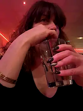 Snapshot of sweetinside_ chatting on December 13, 9:53 pm sweetinside online show from December 13, 9:53 pm