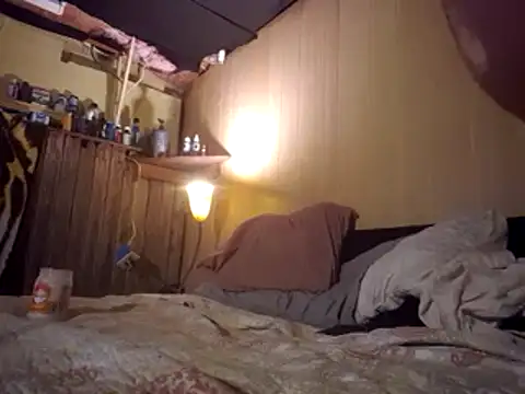 Snapshot of hesjustafriend chatting on March 9, 11:58 am hesjustafriend online show from March 9, 11:58 am