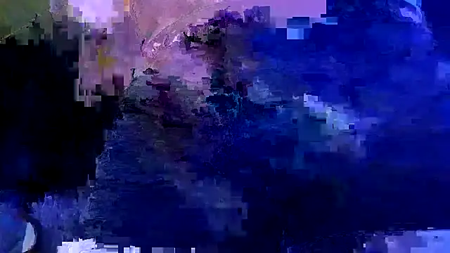 Snapshot of hesjustafriend chatting on December 21, 10:33 am hesjustafriend online show from December 21, 10:33 am