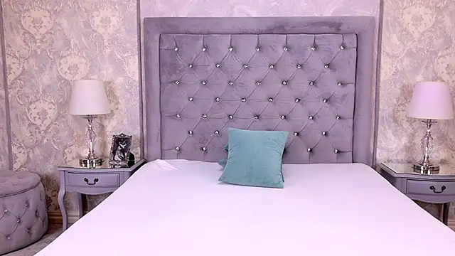 Snapshot of LexiRiley chatting on November 3, 6:25 am LexiRiley online show from November 3, 6:25 am