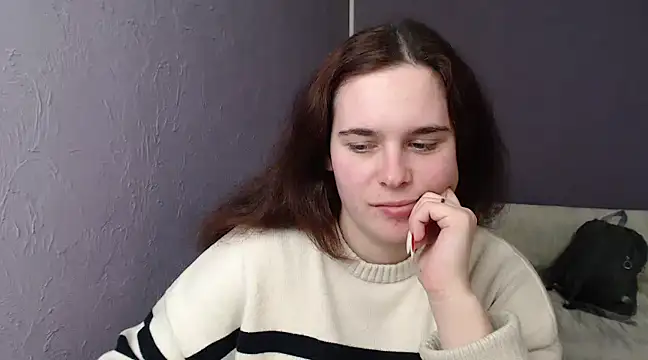 mini girly online show from February 25, 12:13 pm