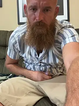 Snapshot of 32XRedBeard chatting on May 8, 10:48 pm 32XRedBeard online show from May 8, 10:48 pm