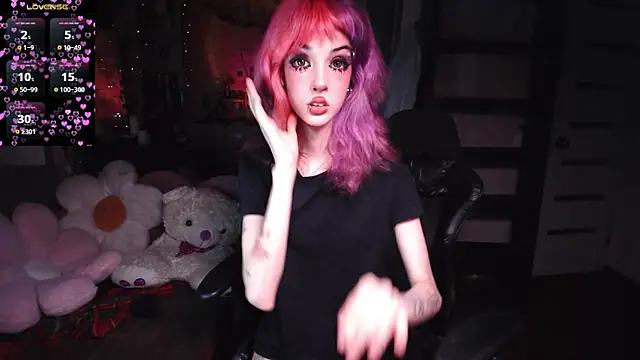 Snapshot of Ink__pleasure chatting on June 25, 11:31 pm Ink pleasure online show from June 25, 11:31 pm