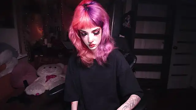 Snapshot of Ink__pleasure chatting on June 30, 11:39 pm Ink pleasure online show from June 30, 11:39 pm