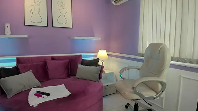 Snapshot of Emma_Walkerr_ chatting on January 29, 7:11 pm Emma Walkerr online show from January 29, 7:11 pm