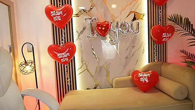 Emma Walkerr  online show from February 14, 7:10 pm