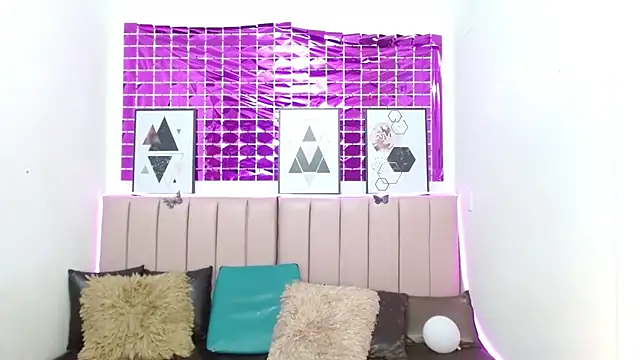 Snapshot of Corey_Bless chatting on September 24, 11:24 am Corey Bless online show from September 24, 11:24 am