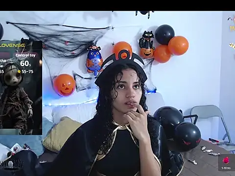 Snapshot of Corey_Bless chatting on October 31, 11:11 am Corey Bless online show from October 31, 11:11 am