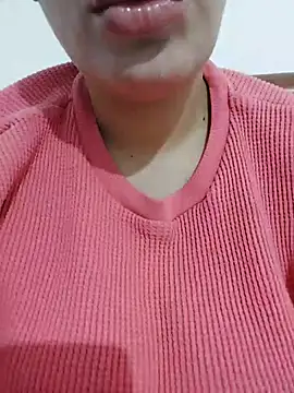 nonalona199999 online show from May 1, 8:24 pm