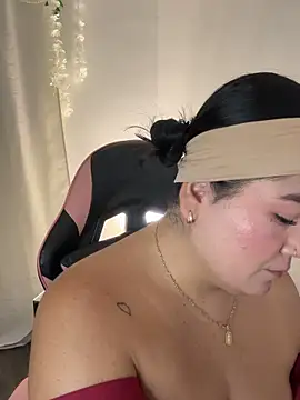 karla hotgirl online show from March 3, 1:45 am