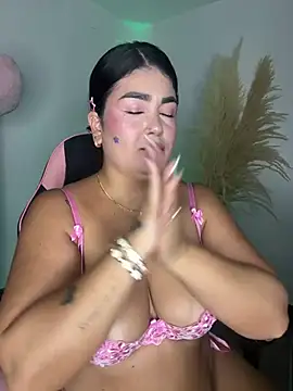 karla hotgirl online show from June 27, 1:10 am