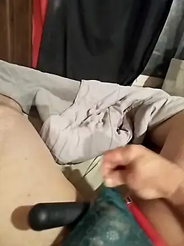 Snapshot of ludov17 chatting on January 27, 11:43 pm ludov17 online show from January 27, 11:43 pm