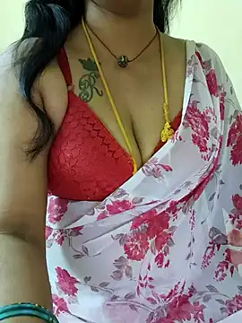 Snapshot of sriyazhini chatting on February 17, 4:26 pm sriyazhini online show from February 17, 4:26 pm