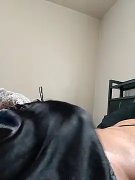 Snapshot of MrDaddyBbSnake chatting on January 19, 2:28 pm MrDaddyBbSnake online show from January 19, 2:28 pm