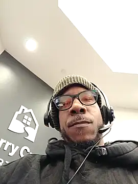 Snapshot of MrDaddyBbSnake chatting on January 22, 4:23 pm MrDaddyBbSnake online show from January 22, 4:23 pm