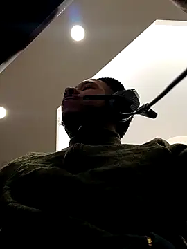 Snapshot of MrDaddyBbSnake chatting on February 27, 10:42 pm MrDaddyBbSnake online show from February 27, 10:42 pm