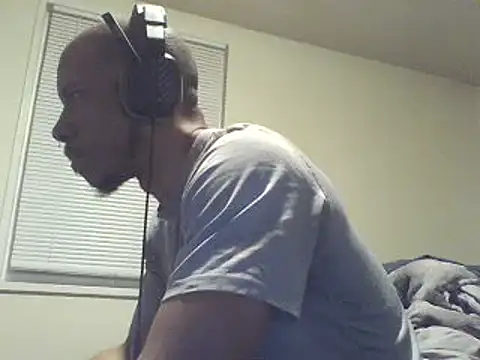 Snapshot of MrDaddyBbSnake chatting on March 7, 2:57 am MrDaddyBbSnake online show from March 7, 2:57 am