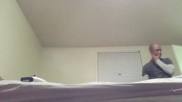 Snapshot of MrDaddyBbSnake chatting on November 1, 6:26 am MrDaddyBbSnake online show from November 1, 6:26 am