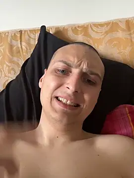 Snapshot of Manijak38 chatting on May 8, 4:12 pm Manijak38 online show from May 8, 4:12 pm