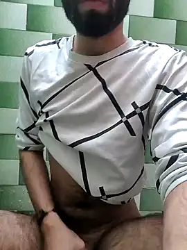 Snapshot of TOPMOON001 chatting on February 4, 7:18 am TOPMOON001 online show from February 4, 7:18 am